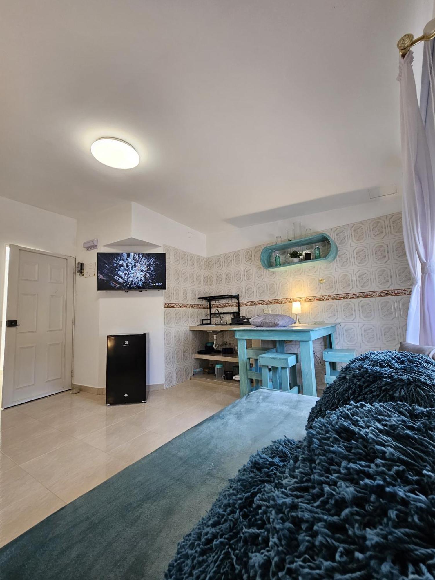 Santori Apartment *